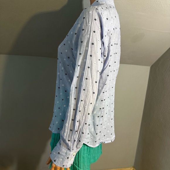J. Crew Perfect Shirt Blue Eyelet Embroidered 100% Cotton Button Down EUC 10 - Picture 3 of 5